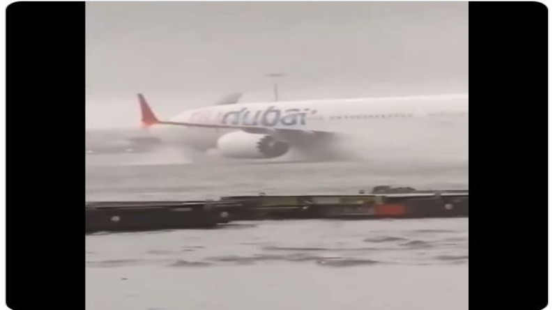 إلغاء 45 رحلة.. السيول تشل مطار دبي الدولي (فيديو)